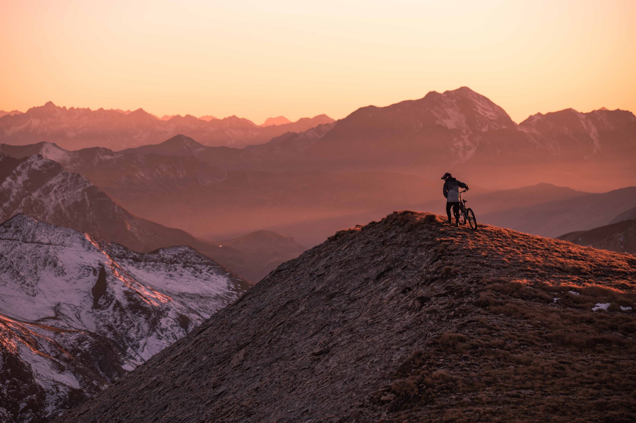 Sunset over Les Arcs - Vincent Pernin